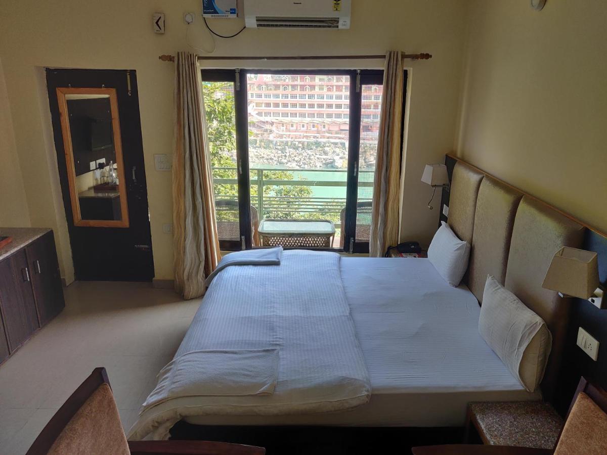 Kunwar Residency Hotel Rishikesh Room photo